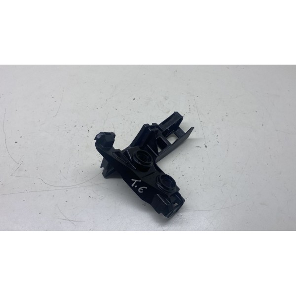 Guia Parachoque ( Tras Esquerdo ) - Golf Highline 2014