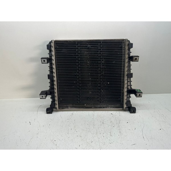 Radiador De Agua Auxiliar Direito Audi Q7 2012 7l8121212a