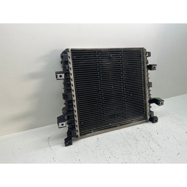 Radiador De Agua Auxiliar Direito Audi Q7 2012 7l8121212a