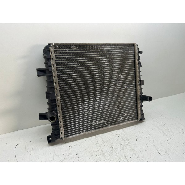 Radiador De Agua Auxiliar Direito Audi Q7 2012 7l8121212a