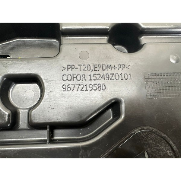 Defletor Radiador Direito Peugeot 208 2014 9677219580