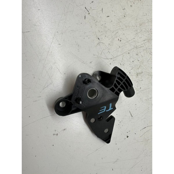 Trava Do Banco Traseiro Esquerdo Peugeot 208 2014 4422