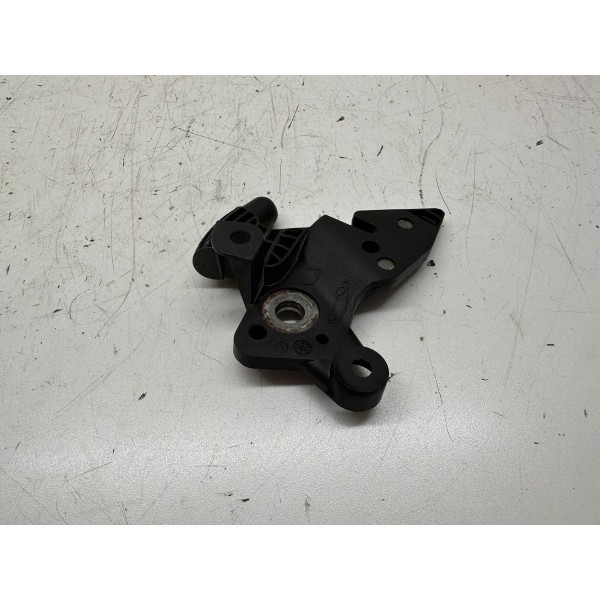 Trava Do Banco Traseiro Direito Peugeot 208 2014 4420