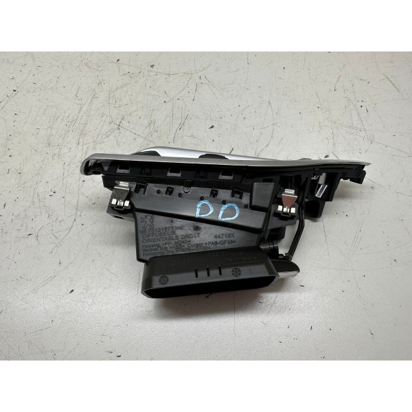Difusor De Ar Dianteiro Direito Peugeot 208 2014 4417