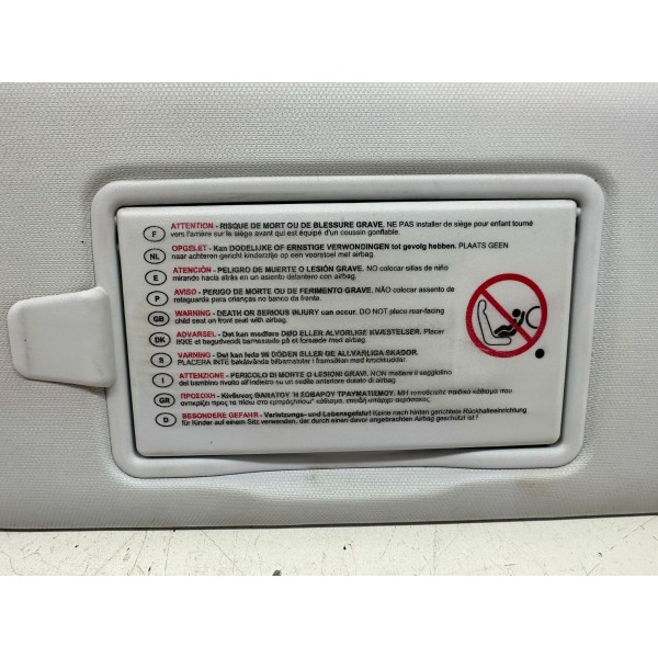 Quebra Sol Dianteiro Direito Peugeot 208 2014 4412