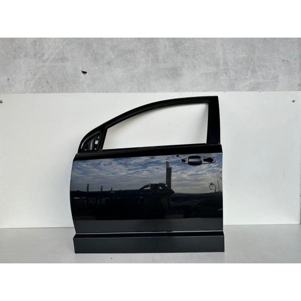 Porta Dianteira Esquerda Dodge Journey 2013 C/ Detalhe Dianteira Esquerdo Preto
