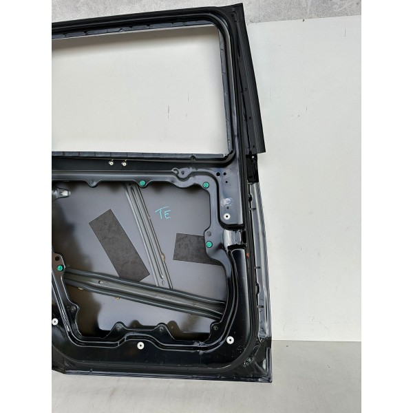 Porta Traseira Esquerda Dodge Journey 2013 C/ Detalhe Traseiro Esquerdo Preto