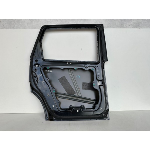 Porta Traseira Esquerda Dodge Journey 2013 C/ Detalhe Traseiro Esquerdo Preto