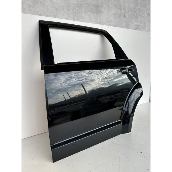 Porta Traseira Esquerda Dodge Journey 2013 C/ Detalhe Traseiro Esquerdo Preto