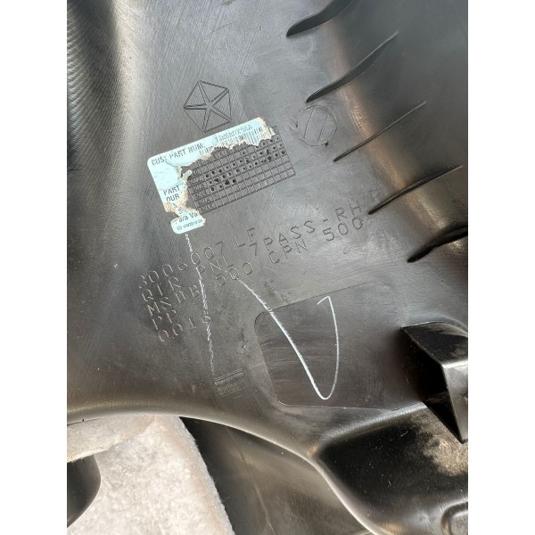 Acabamento Lateral Porta Malas Direito Dodge Journey 2013