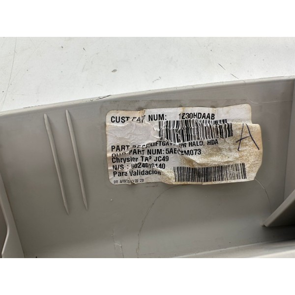 Acabamento Tampa Traseira Superior Dodge Journey 2013