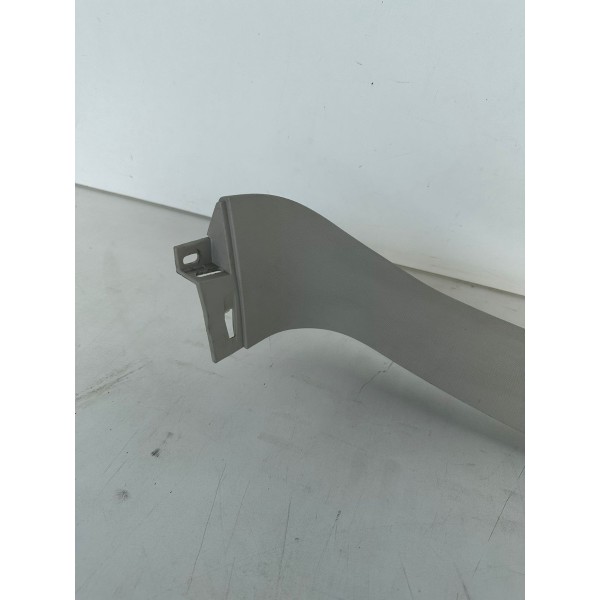 Acabamento Tampa Traseira Superior Dodge Journey 2013