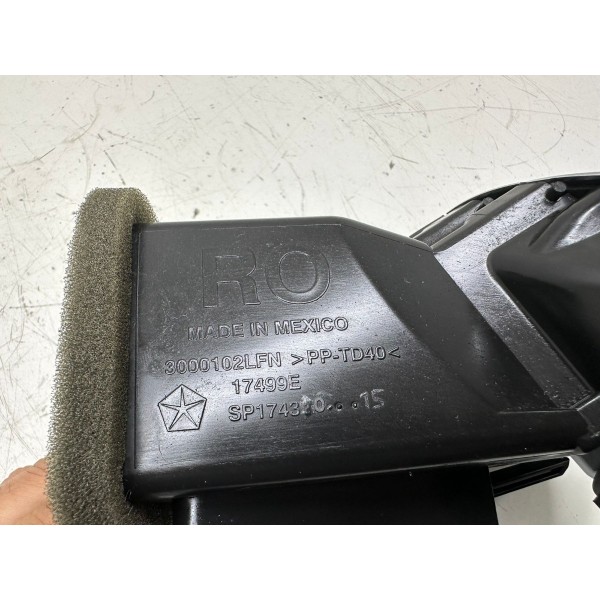 Difusor De Ar Dianteiro Direito Dodge Journey 2013 4324