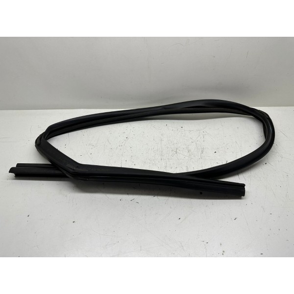 Borracha Do Vidro Traseiro Esquerdo Dodge Journey 2013 4227