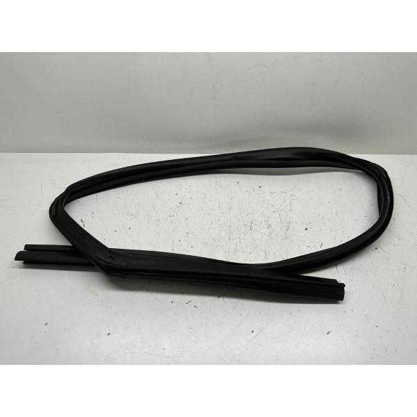 Borracha Do Vidro Traseiro Esquerdo Dodge Journey 2013 4227