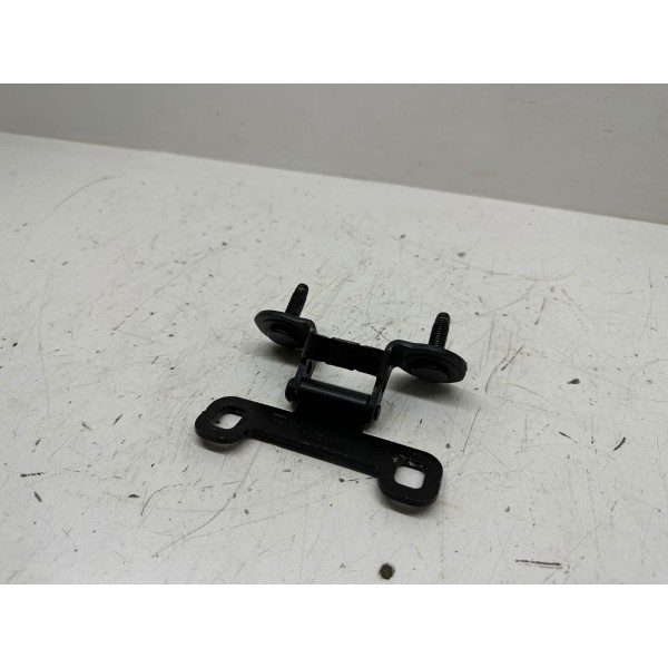 Dobradiça Esquerda Tampa Traseira Dodge Journey 2013 4221