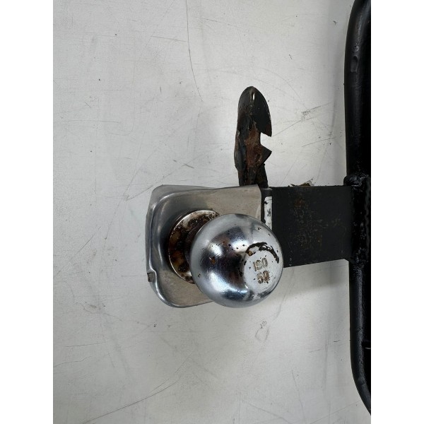 Engate Reboque Peugeot 208 2017