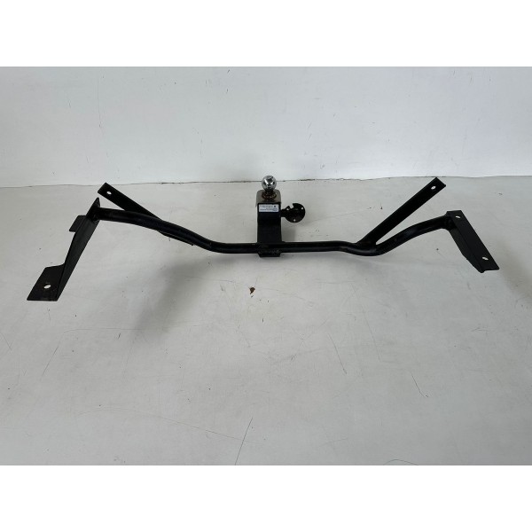 Engate Reboque Peugeot 208 2017