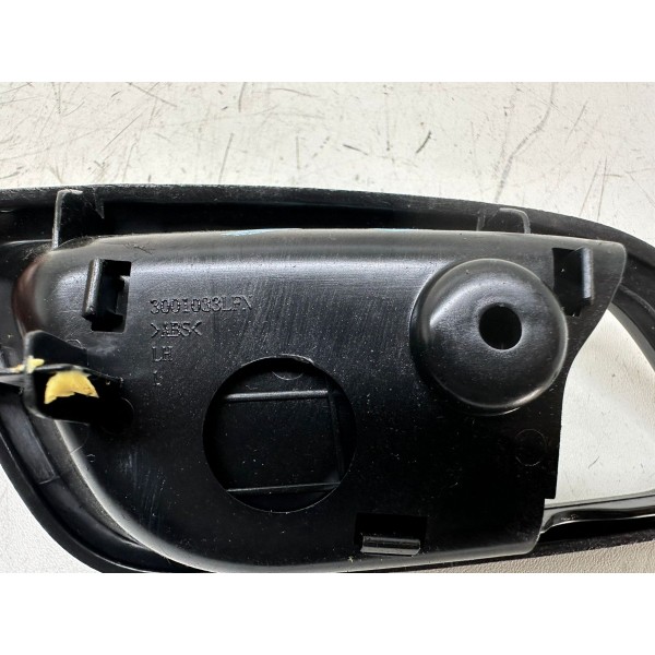 Moldura Maçaneta Int. Dian. Esquerda Dodge Journey 2013 3986 Dianteira