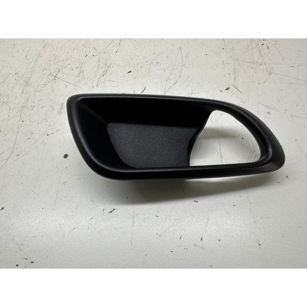 Moldura Maçaneta Interna Tras. Dir. Dodge Journey 2013 3969 Traseira