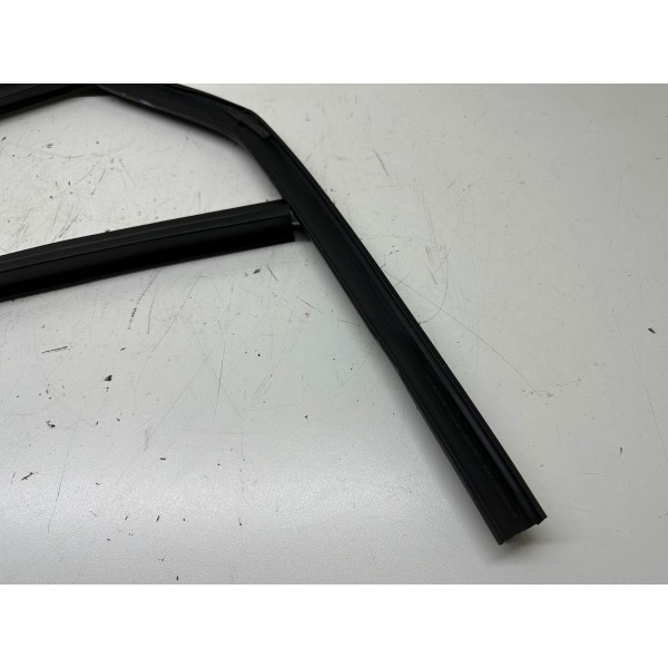 Borracha Do Vidro Traseiro Direito Dodge Journey 2013 3963