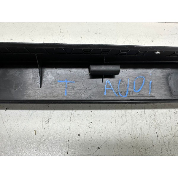 Acabamento Traseiro Audi Q7 2012 4l0867606b