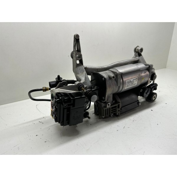 Compressor Suspenção Traseira Audi Q7 2013 4133 7l8616006f
