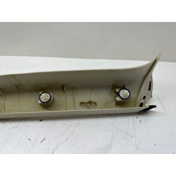 Moldura Direita Tampa Tras. Freelander 2 2010 6h52423a75ad