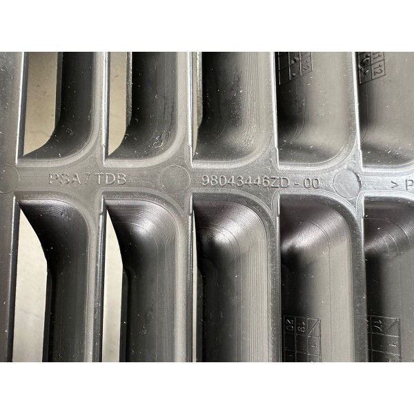 Forro Tras/esquerdo Porta Malas Peugeot 208 2017 98043446zd