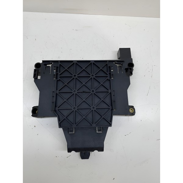 Suporte Módulo De Injeção Freelander 2010 6g9n17108 2138