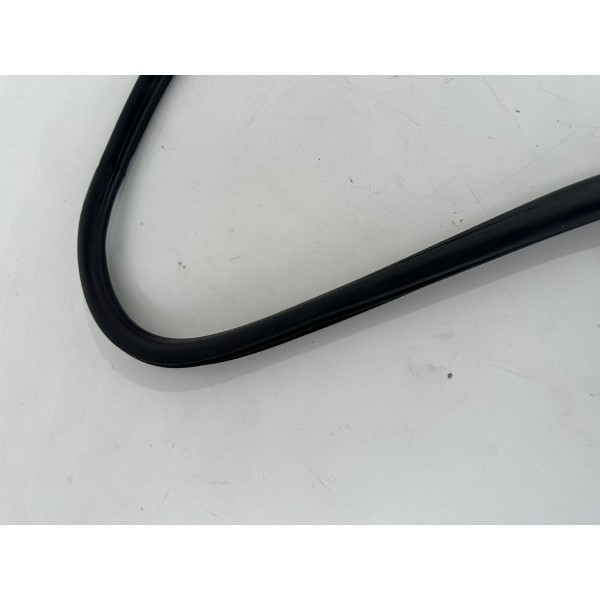 Borracha Interna Porta Dianteira Esquerda Cruze Lt 2017 3732