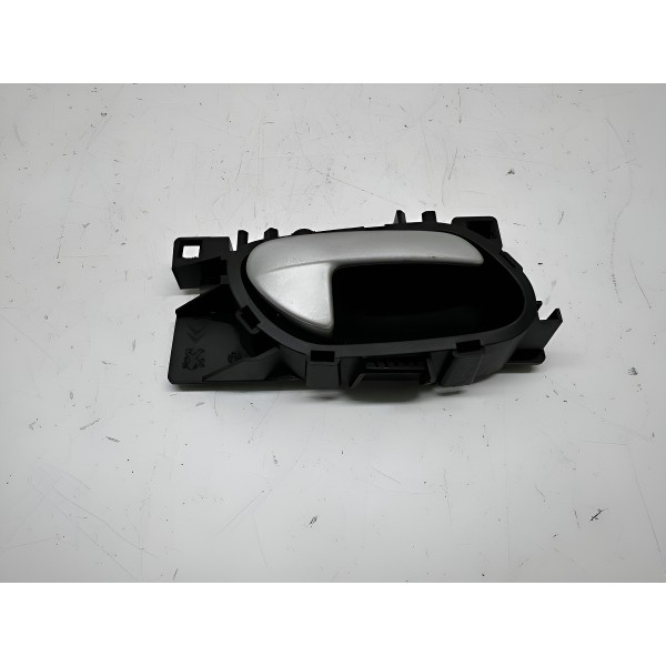 Maçaneta Interna Dian/direita Peugeot 208 2017 303965 5262  Dianteira