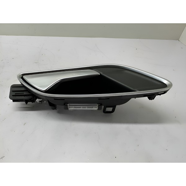 Maçaneta Interna Diant. Direita Audi Q3 2014 8u1837020 5036 Dianteira