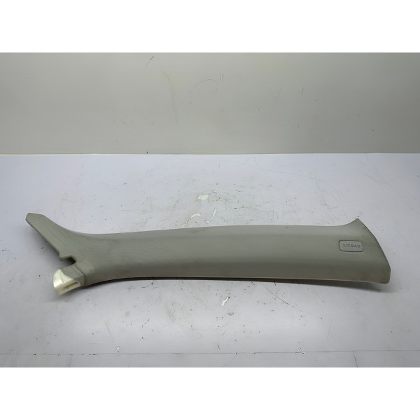 Acabamento Coluna Para Brisa Audi Q3 2014 8u0867234