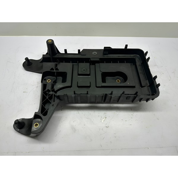 Suporte Caixa Bateria Audi Q3 2014 1k0915333 4985