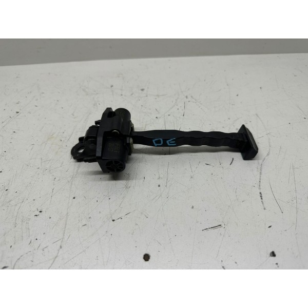 Limitador De Porta Dianteira Esquerda Cruze Lt 2017 3719