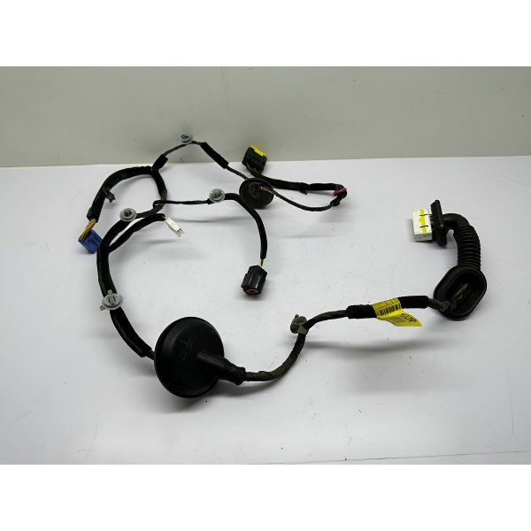 Chicote Porta Tras/direita Kia Cerato 2014 91660a7022 4831