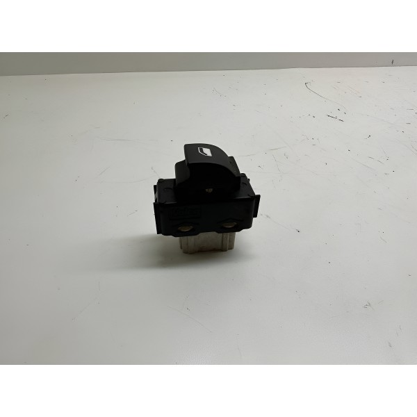 Botão Vidro Elétrico Traseiro Direito Peugeot 208 2014 4570