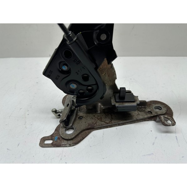 Alavanca Freio De Mão Peugeot 208 2017 98068811 5257