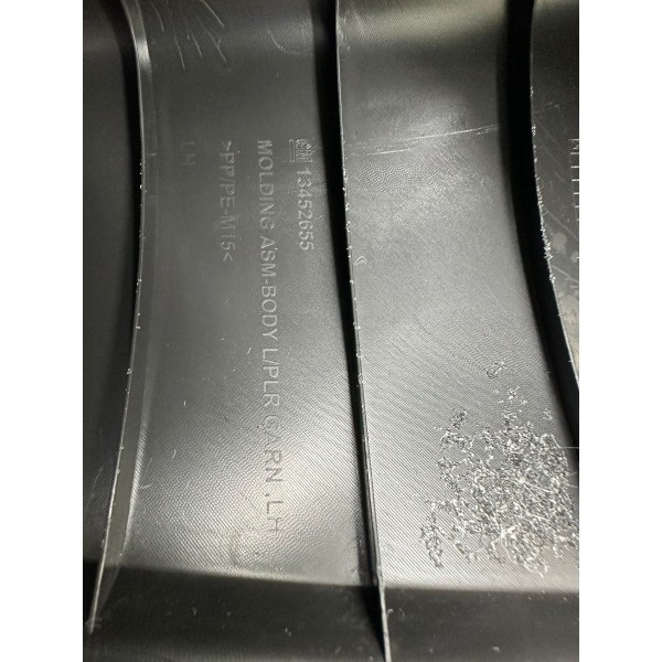 Acabamento Banco Traseiro Esquerdo Cruze Lt 2017 13452655