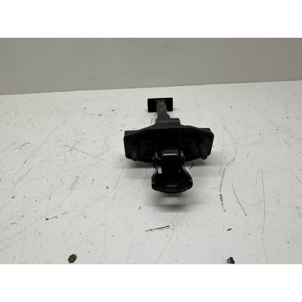 Limitador Da Porta Traseira Direita Cruze Lt 2017 3542