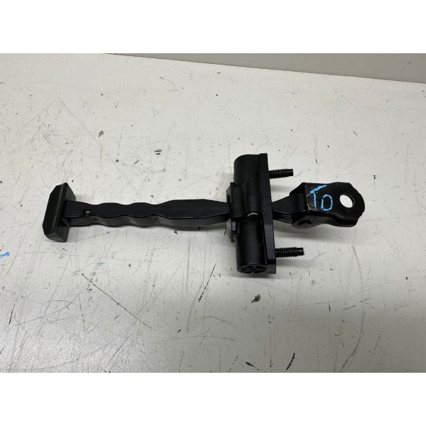 Limitador Da Porta Traseira Direita Cruze Lt 2017 3542