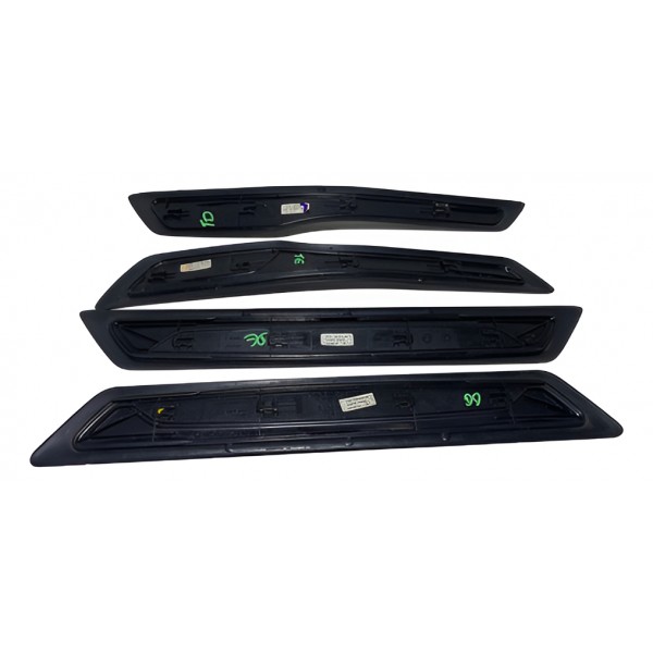 Jogo Soleiras Portas Bmw 320i 2013 388