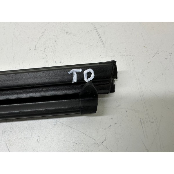 Pestana Traseira Direita Peugeot 208 2017 15018yb2 5227 Preto