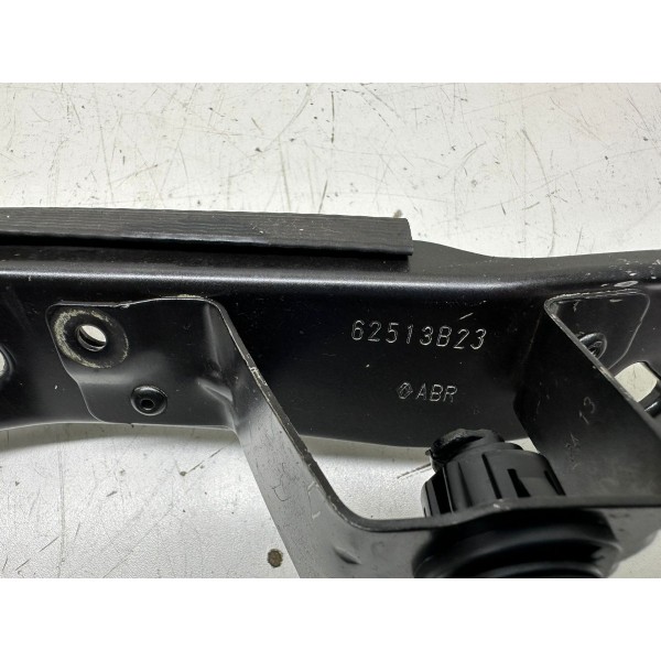 Suporte Farol Dianteiro Esquerdo Fluence 2013