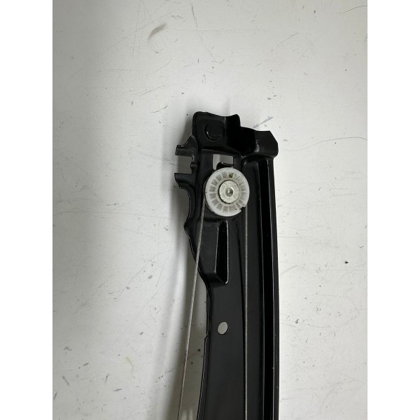 Máquina Vidro Tras/direita Peugeot 208 2017 9803018780 5226