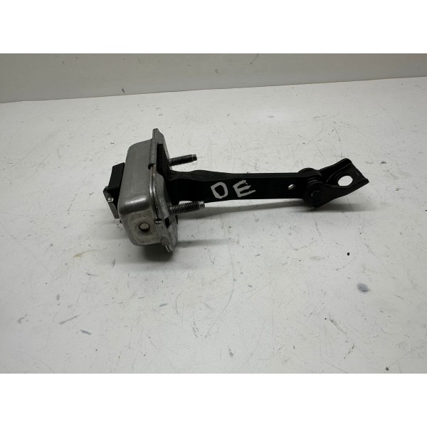 Limitador Porta Dianteira Esquerda Peugeot 208 2017 5214