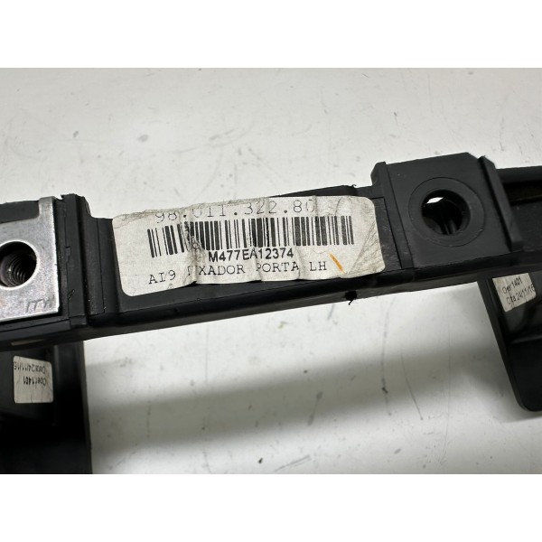 Suporte Maçaneta Dianteira Esquerda Peugeot 208 2017 5212