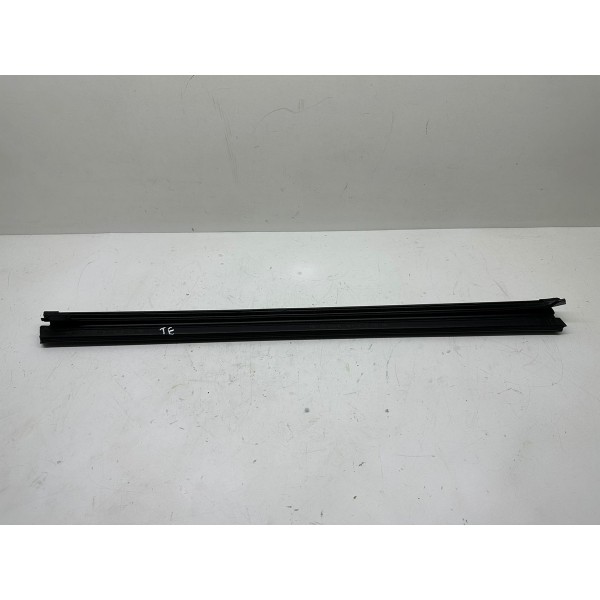 Pestana Interna Tras/esquerda Peugeot 208 2017 15018yb2 5203 Preto