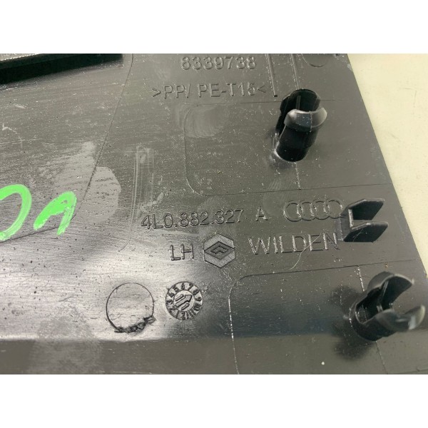 Moldura Lateral Banco Esquerda Audi Q7 2012 4l0882327a 4087